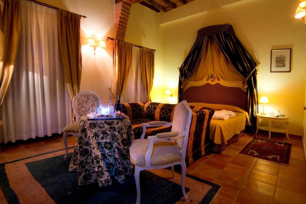 Castello Di Leonina Relais - Adults Only 4* Siena